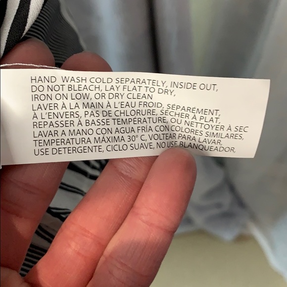 Black Tape - Reversible Tank - Picture 6 of 6